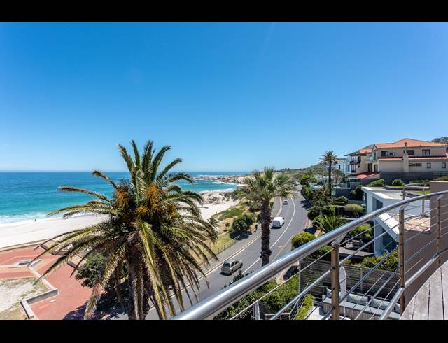 3 BEDROOM APARTMENT FOR SALE IN CAMPS BAY